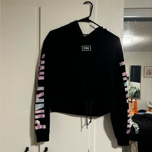 Cropped tie sweatshirt, pink, blue and yellow lettering